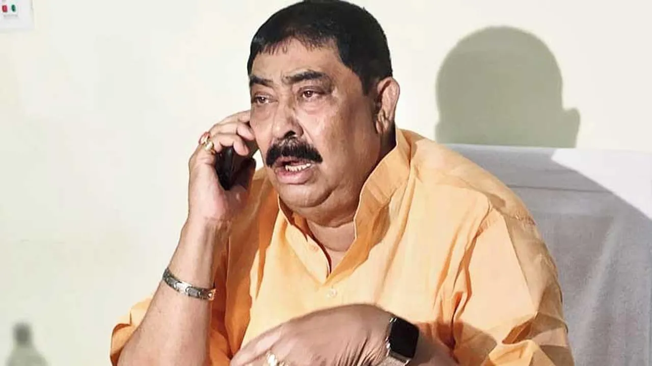 রবীন্দ্র ভবনে তৃণমূলের এক দলীয় অনুষ্ঠানে আনারুলকে না সরানো চিঠি ফাঁস নিয়ে প্রতিক্রিয়া অনুব্রত মণ্ডলের