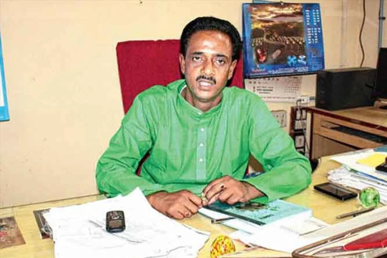 পুরসভার চেয়ারম্যানকে ইস্তফার নির্দেশ তৃণমূলের