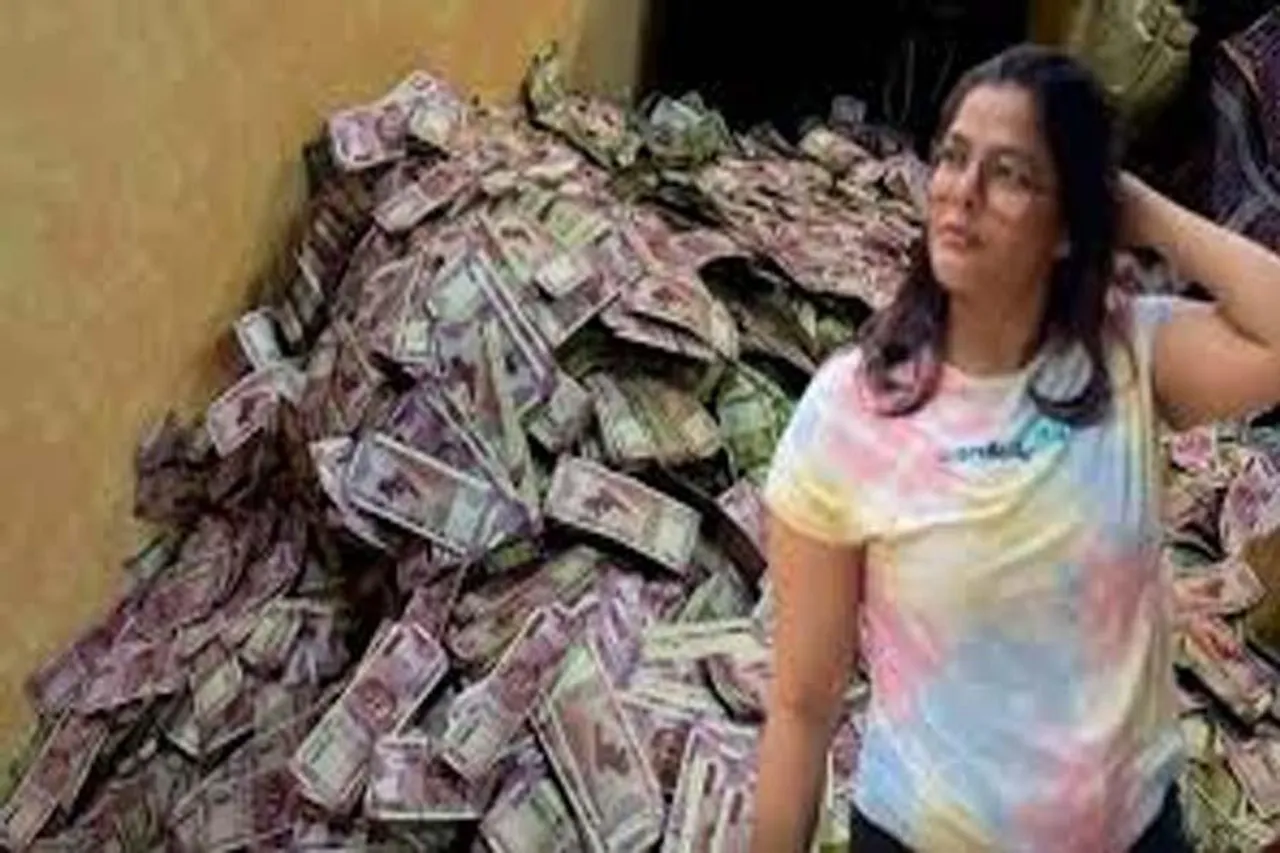 সময়ের সঙ্গে সঙ্গে তৃণমূল নেতাদের মুখোশ খুলে পড়ছেঃ দিলীপ ঘোষ