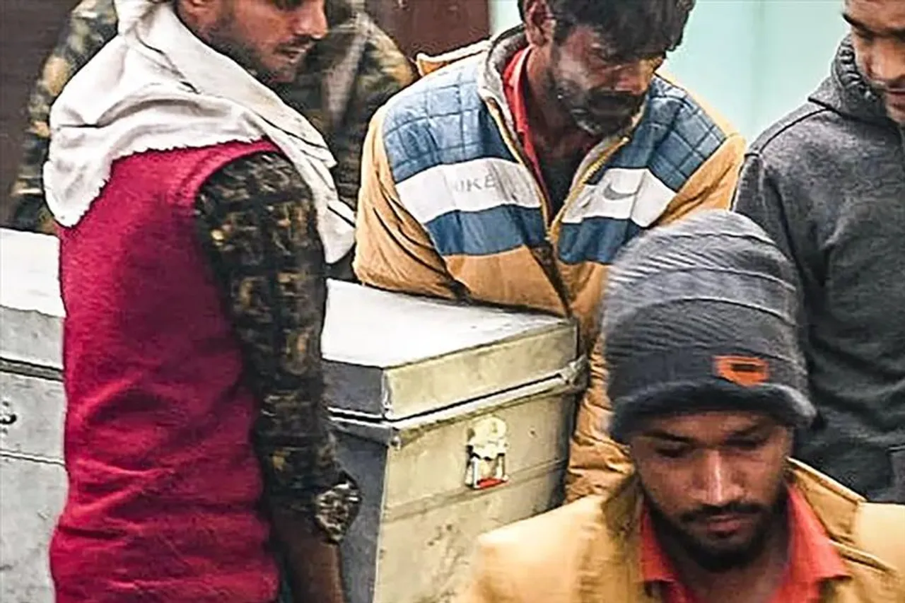 পীযুষের বাড়ি থেকে উদ্ধার হয়েছিল ২৮৪ কোটি টাকা!