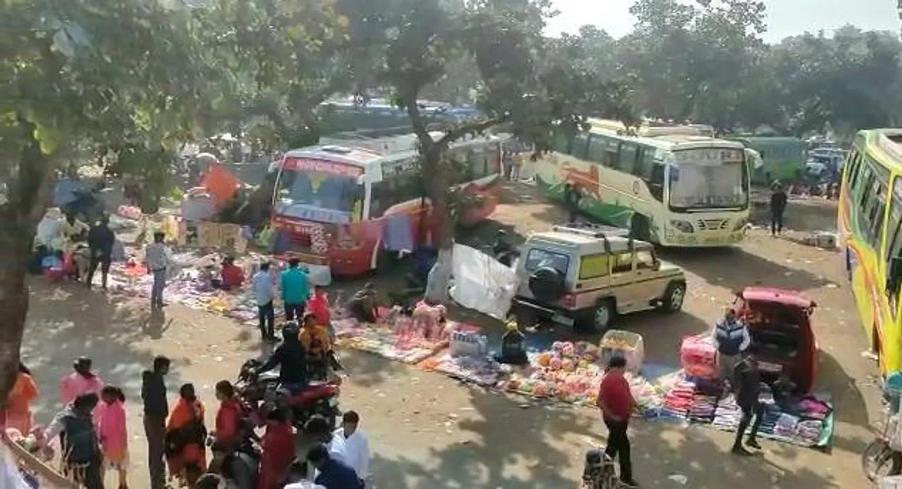 করোনাকে ভুলে আসানসোলে পর্যটকদের ঢল