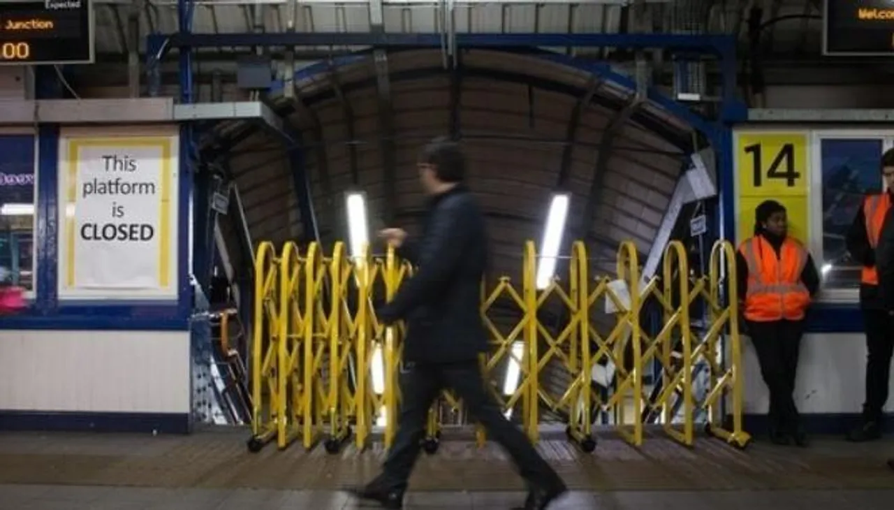 কয়েক দশকের মধ্যে সবচেয়ে বড় রেল ধর্মঘটের ডাক দিল ব্রিটেন