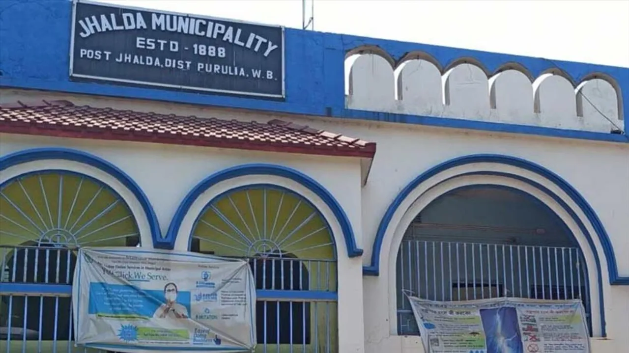 ঝালদা পুরসভায় ফের ডামাডোল