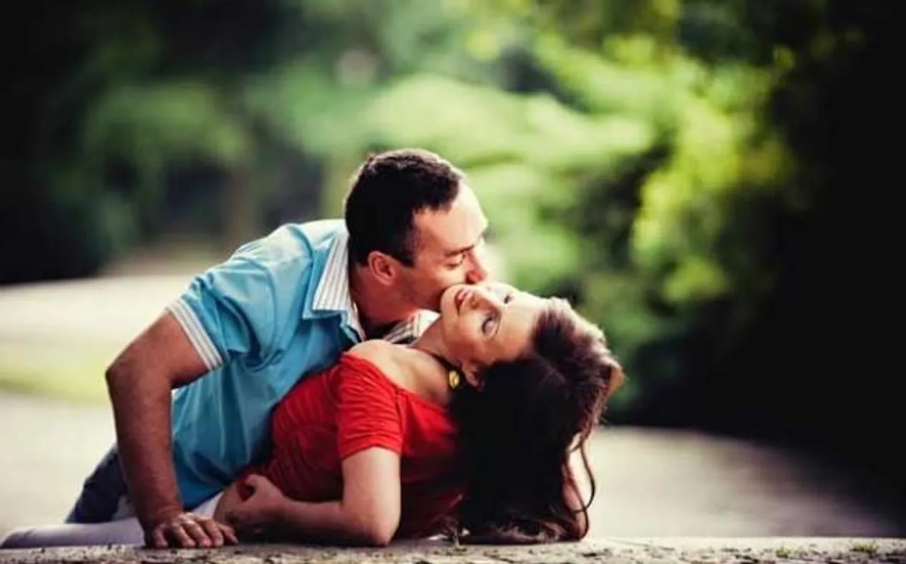 চুম্বন থেকেও হতে পারে স্ট্রেপ থ্রোট!