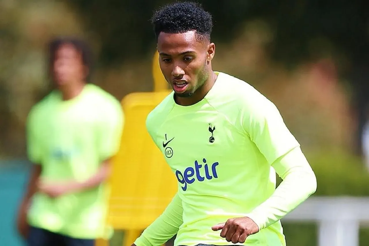 টটেনহ্যাম ছাড়লেন মার্সেল