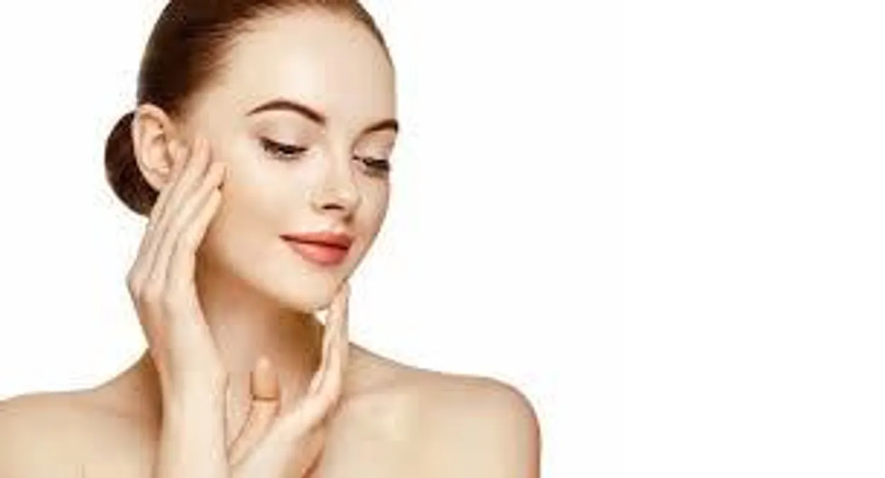 উজ্জ্বল ত্বক চান শীতে? কী করবেন দেখে নিন