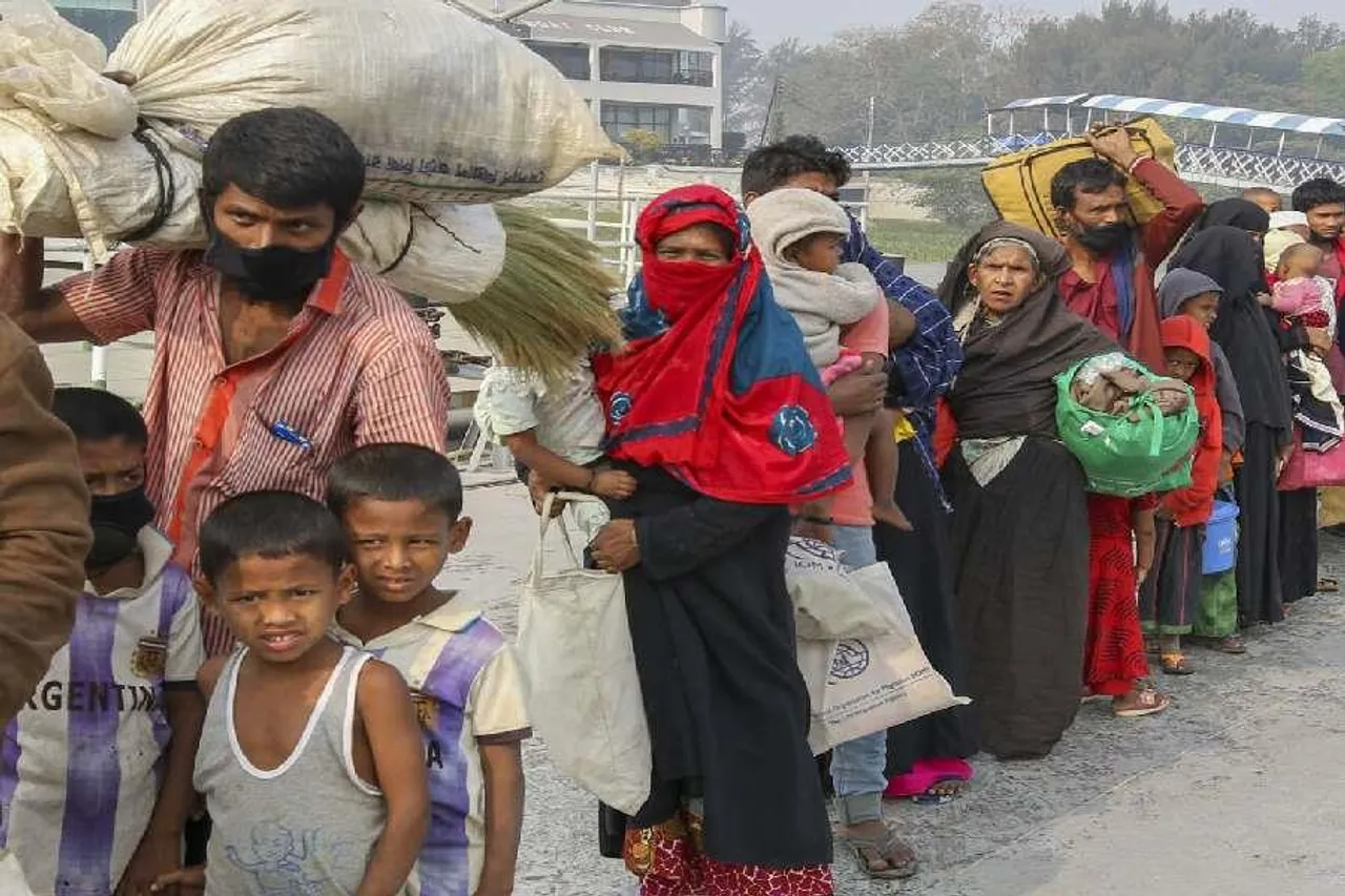 ১২ শিশুসহ ১১২ জন রোহিঙ্গাকে কারাবন্দি করল মায়ানমার সরকার