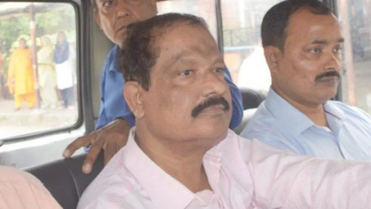 ‘কালীঘাটের কাকু’ নিয়ে মুখ খুললেন তাপস