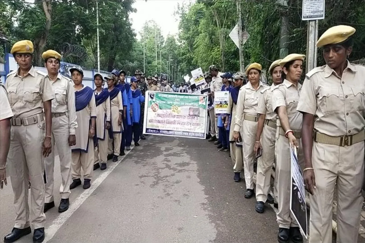 ঝাড়গ্রাম জুড়ে মাদক বিরোধী পদযাত্রা