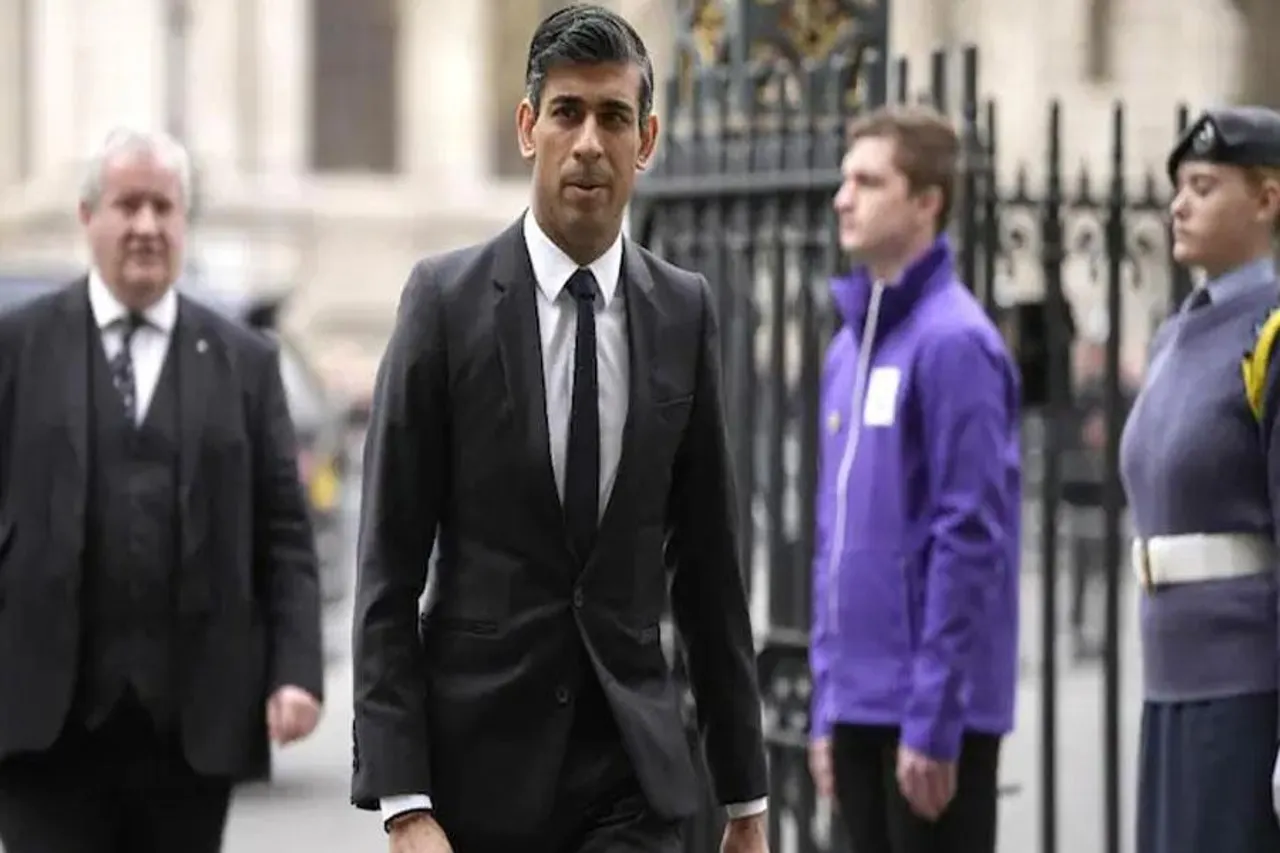 ব্রিটেনের লড়াইয়ে ঋষি