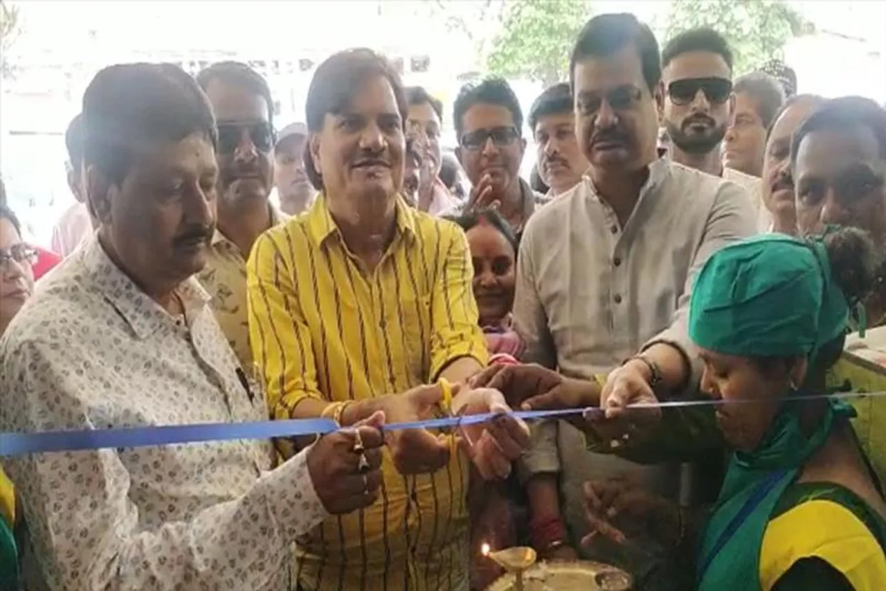 আসানসোলে উদ্বোধন করা হল 'মা কিচেন'