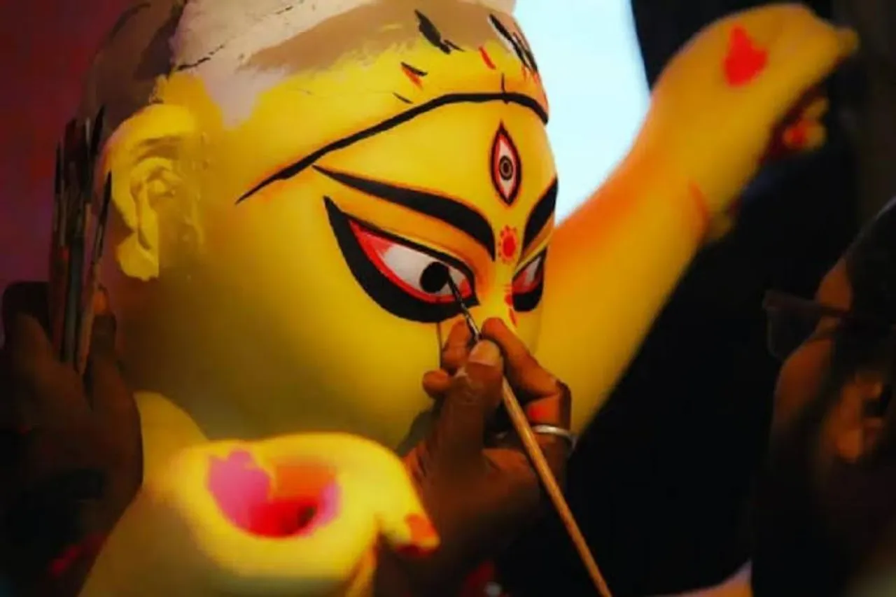 Mahalaya 2022: দেবীপক্ষে মায়ের চক্ষুদান