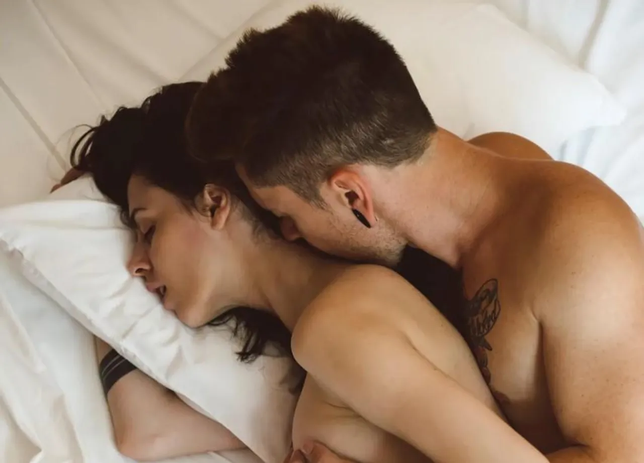 সকাল বেলা মিলন