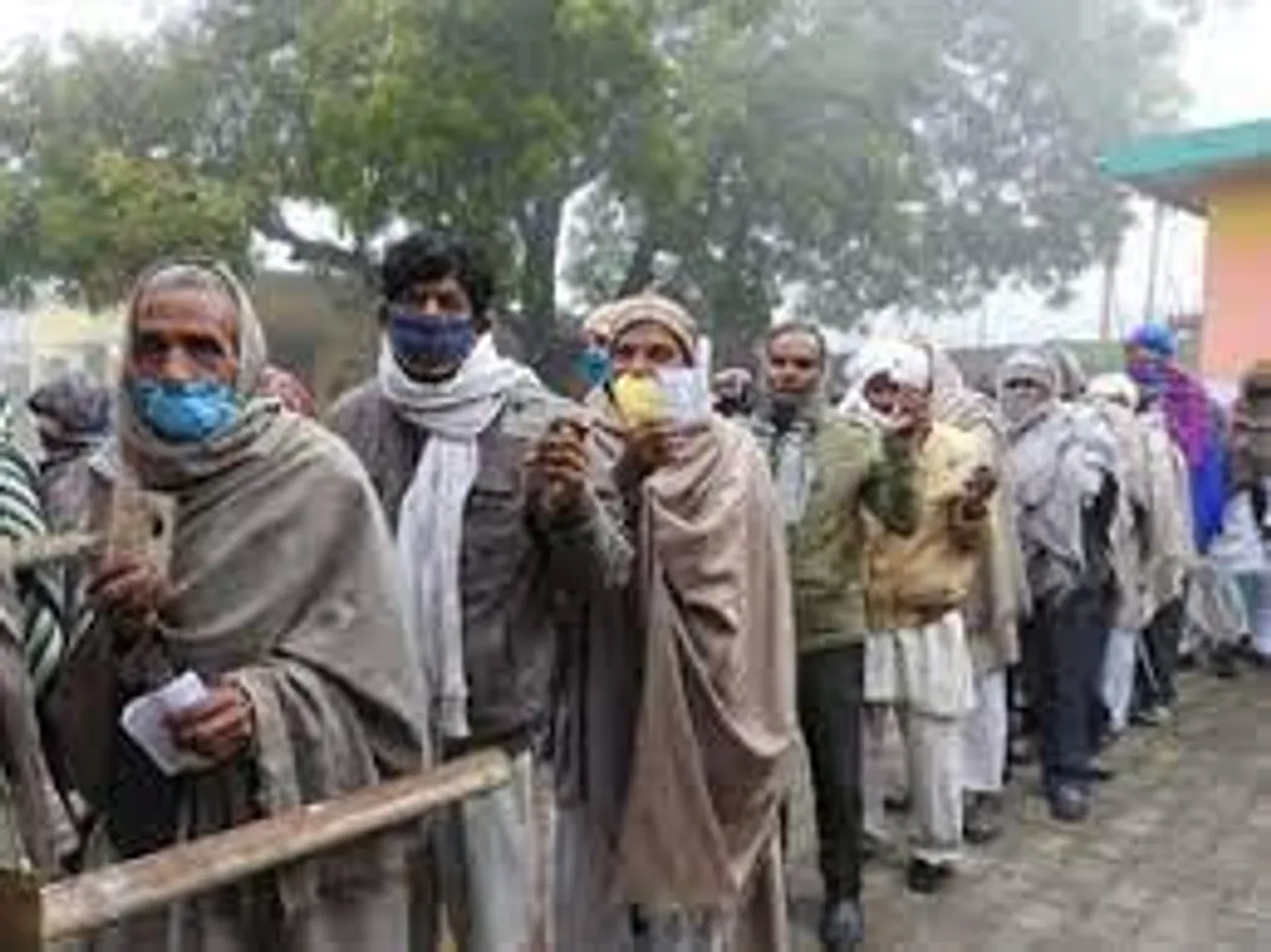 বিকেল ৩টা পর্যন্ত ভোট পড়েছে ৪৮ শতাংশেরও বেশি