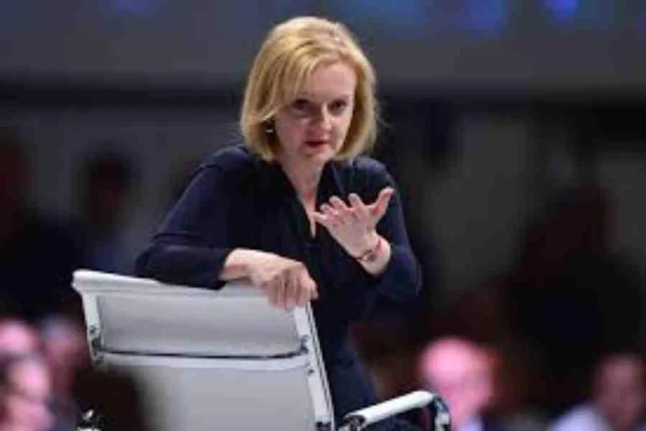 'উন্নয়নের চাবিকাঠি গ্রোথ'