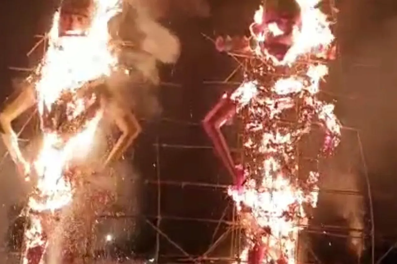 চার লক্ষ টাকা খরচ করে রাবণ দহন