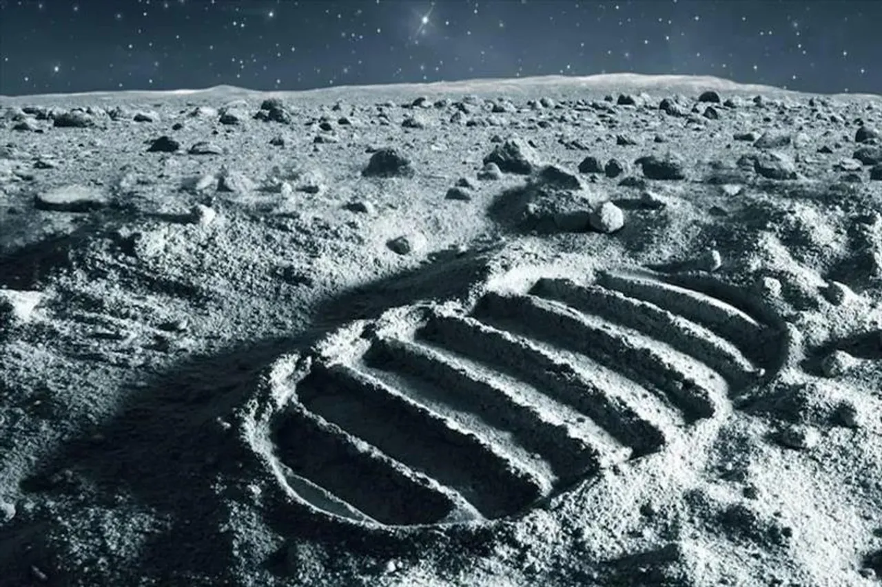 চাঁদের মাটিতে মিলল লোহা, টাইটানিয়াম