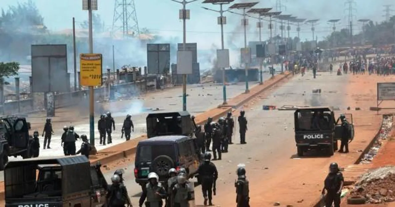 গিনিতে বিক্ষোভে নিহত অন্তত ২, আহত বহু