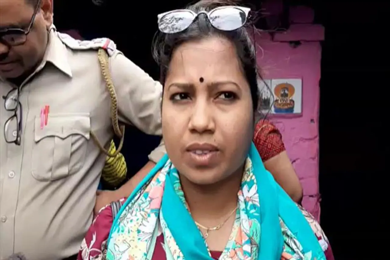 দুর্গাপুরে নাবালিকার বিয়ে আটকালো পুলিশ, শুনুন সমাজসেবীর বক্তব্য