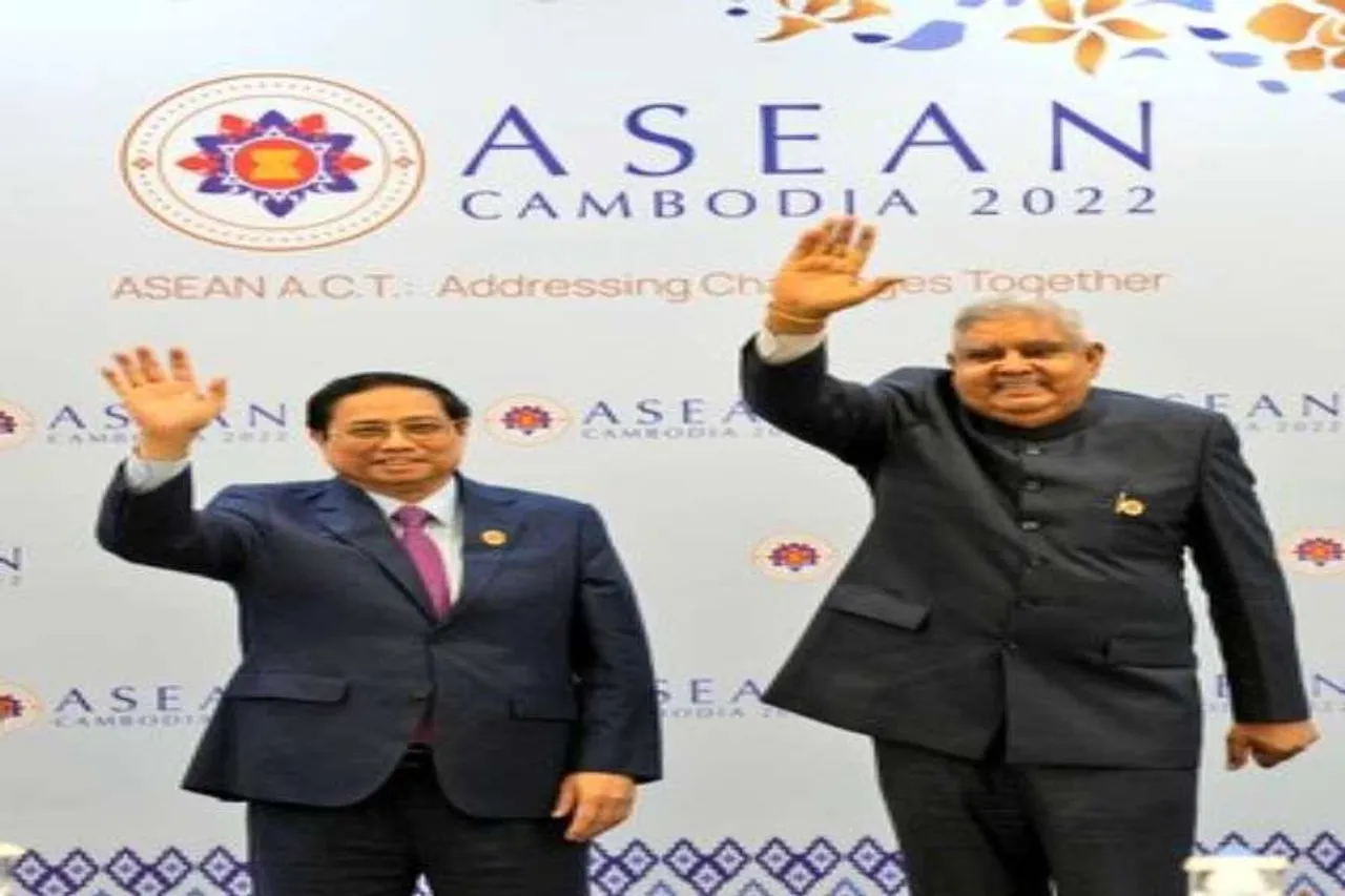 ভিয়েতনামের প্রধানমন্ত্রীর সঙ্গে সাক্ষাৎ করলেন জগদীপ ধনকর