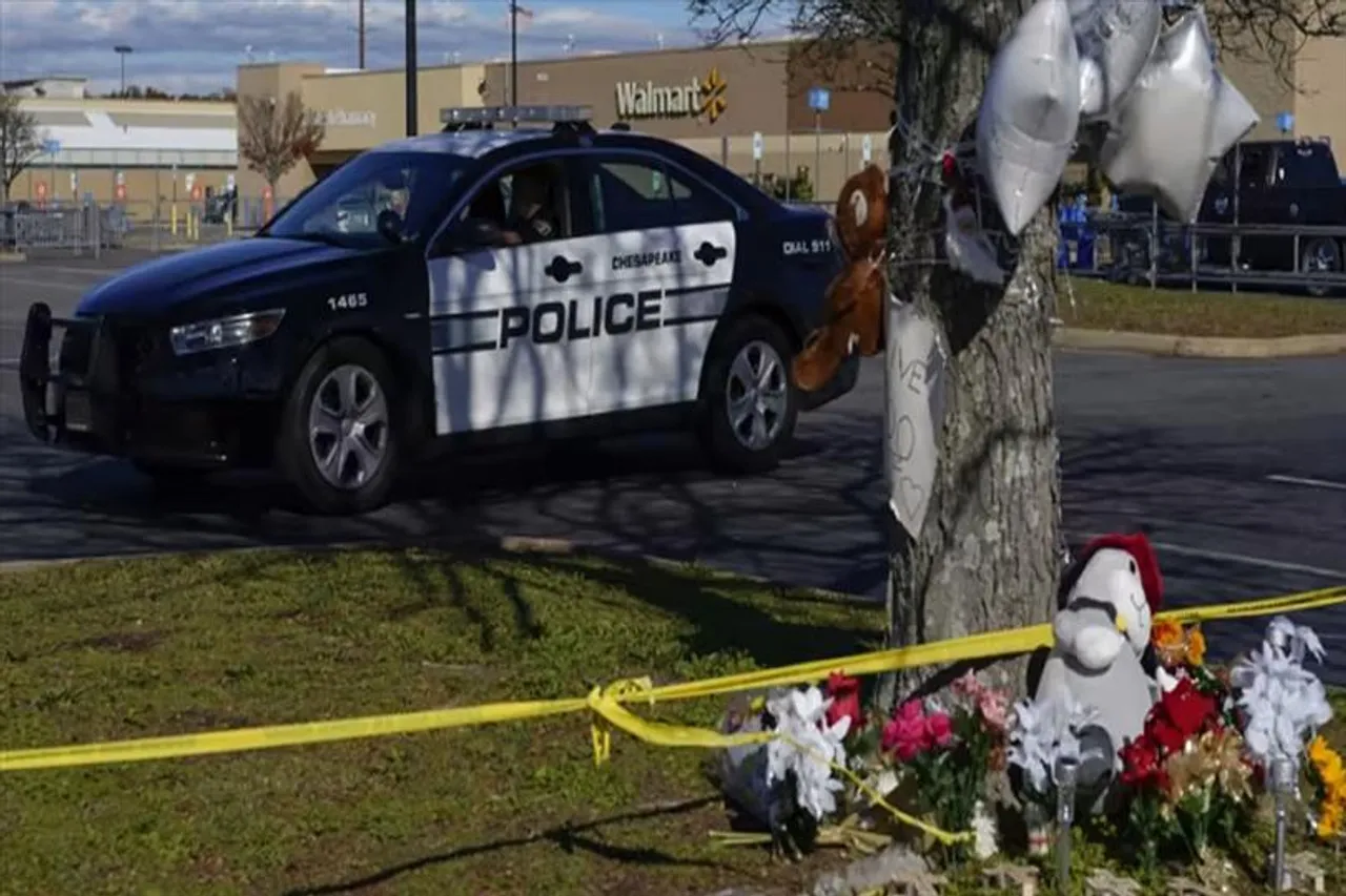 টেক্সাসে শপিং মলে বন্দুকধারীর গুলিতে নিহত ১