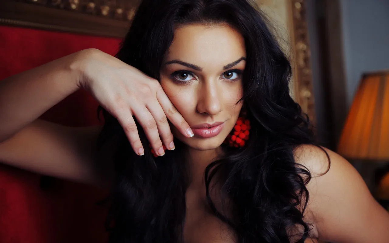 মোটা ঠোঁট-পাতলা চোখ? বিছানায় যেতে ইচ্ছুক যা দেখেই বোঝা যায়