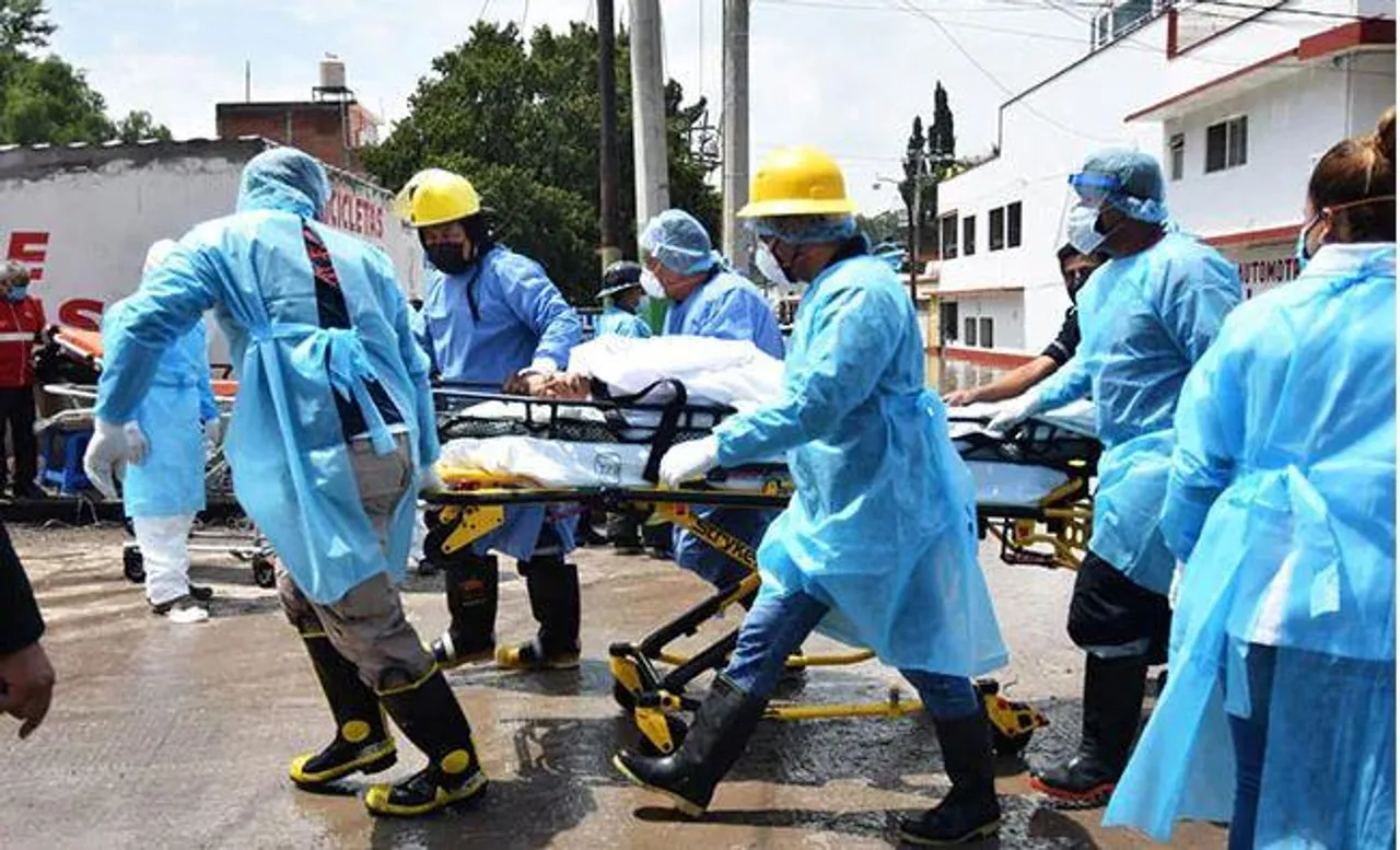 বন্যায় হাসপাতালে ব্যাহত অক্সিজেন থেরাপি, মৃত্যু ১৭ জন রোগীর