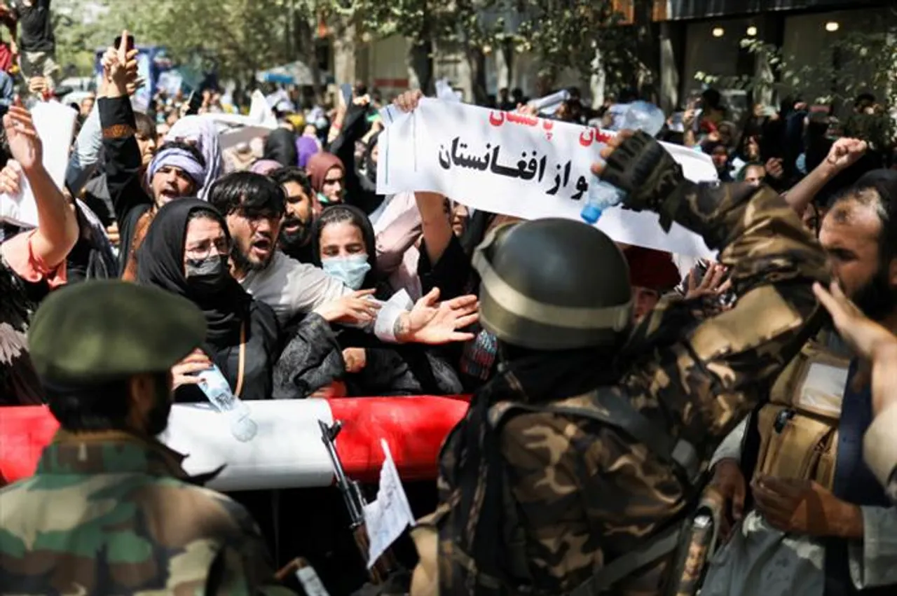 আফগানিস্তানের হেরাটের প্রতিবাদে মারা গেলেন দু’জন