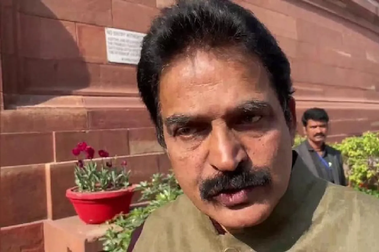 আদানি সমস্যার বিষয়ে সরকার সবকিছু আড়াল করতে চায়: কেসি ভেনুগোপাল