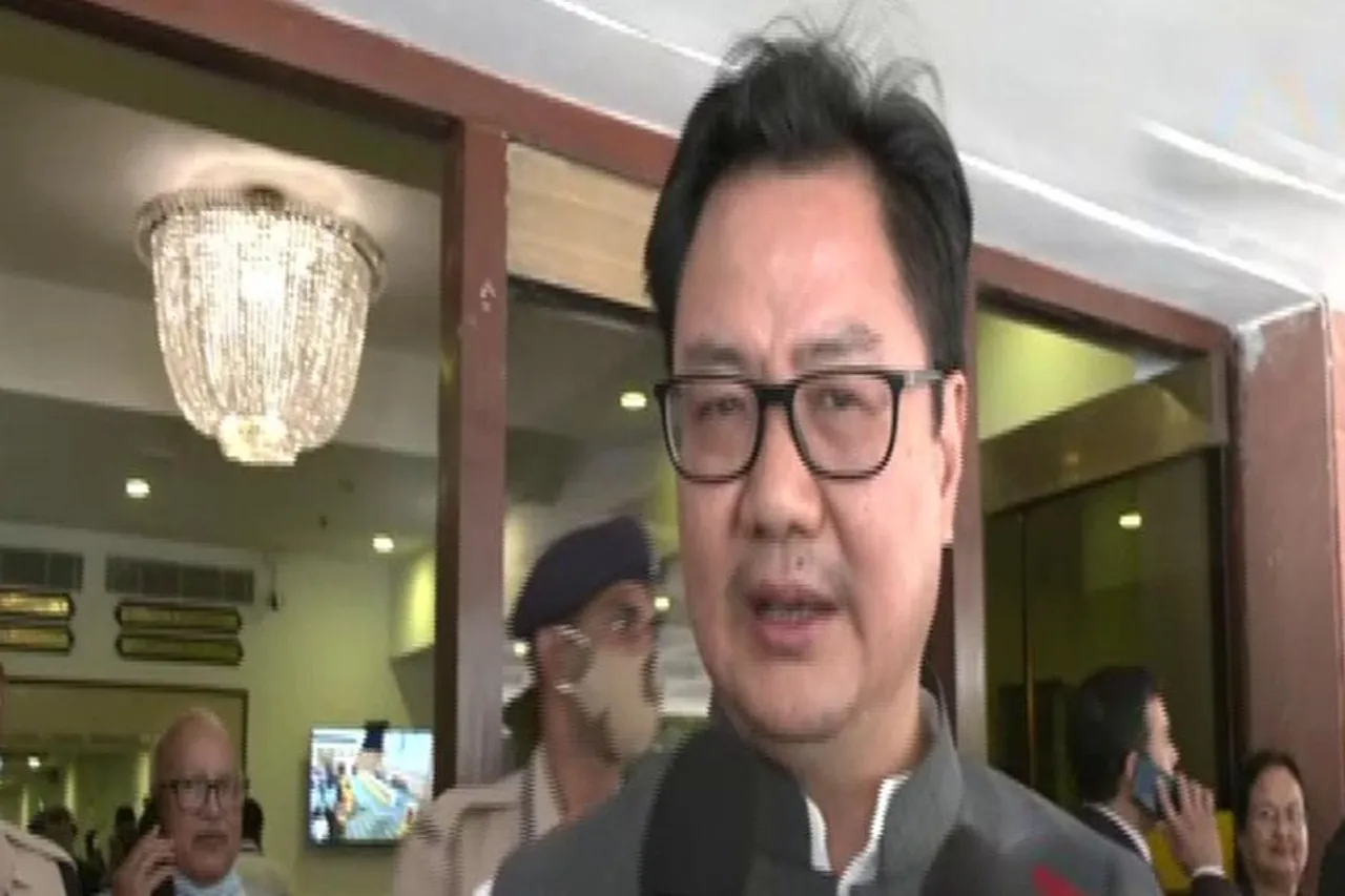 সকলকে লক্ষ্মণ রেখা মানা উচিৎ, রাষ্ট্রদ্রোহ আইন প্রসঙ্গে মন্তব্য কেন্দ্রীয় মন্ত্রীর