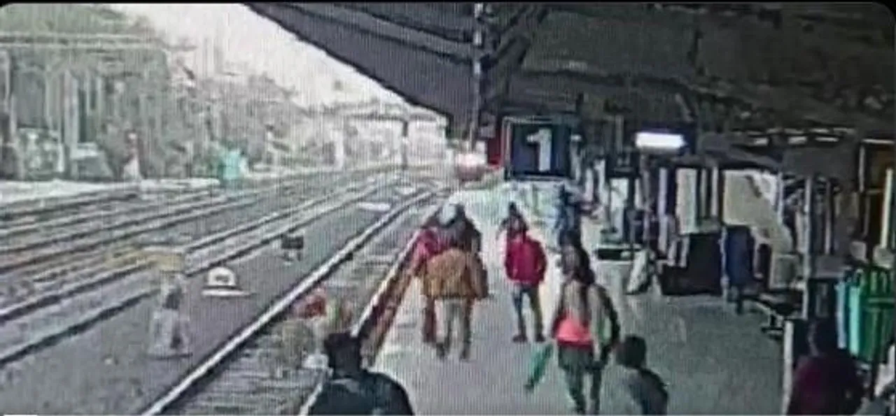 জীবনের ঝুঁকি নেবেন না, ভিডিও শেয়ার করে বার্তা আরপিএফের