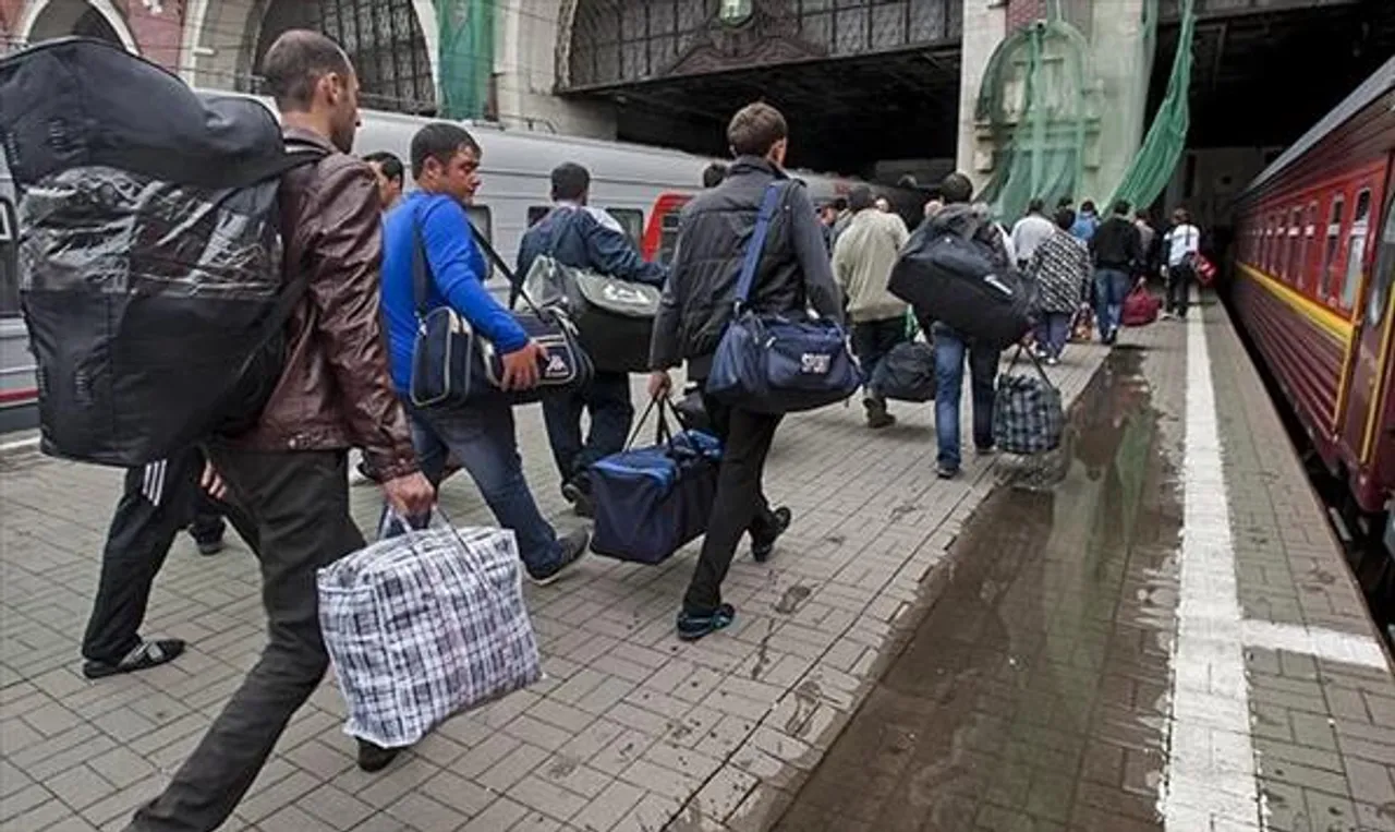 দেশ ছাড়ল বহু ইউক্রেনীয়