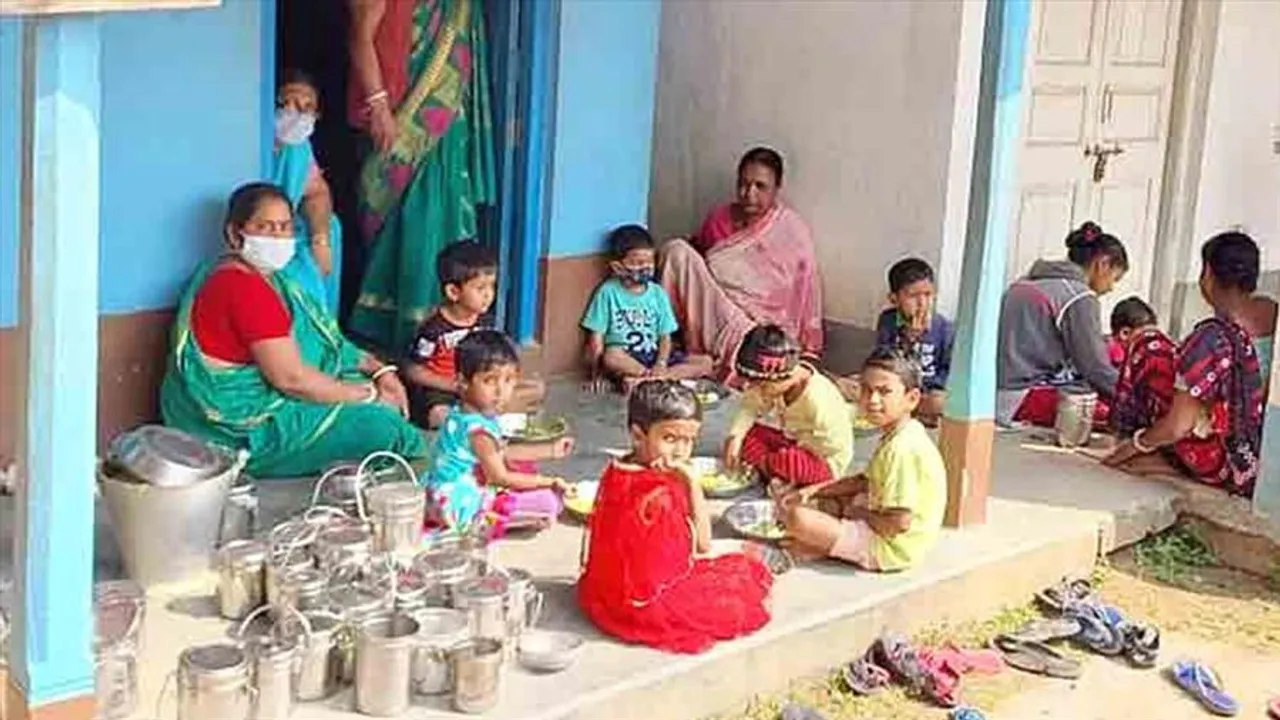 অঙ্গনওয়াড়ি কেন্দ্রে ৩,০০০ মহিলা কর্মী নিয়োগ