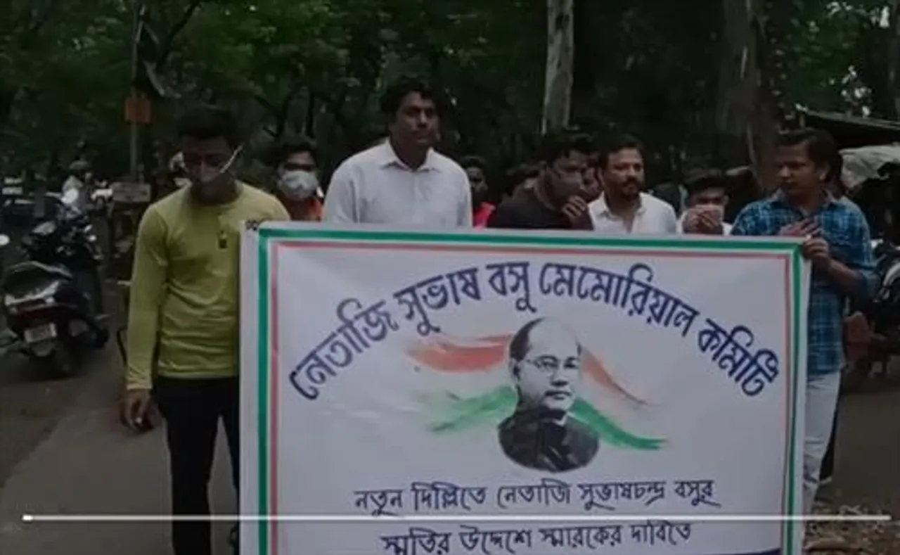দিল্লির রাজপথে নেতাজি সুভাষচন্দ্র বসুর স্মৃতিসৌধ তৈরি করার আবেদন