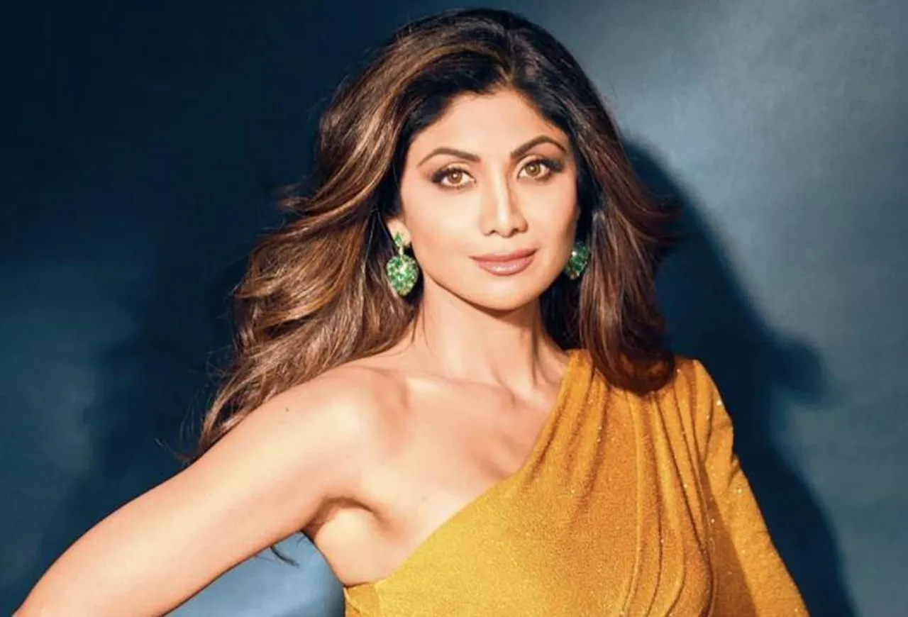 মুম্বই পুলিশের জেরার মুখে শিল্পা