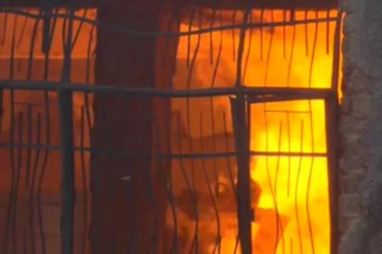 মদের কারখানায় আগুন