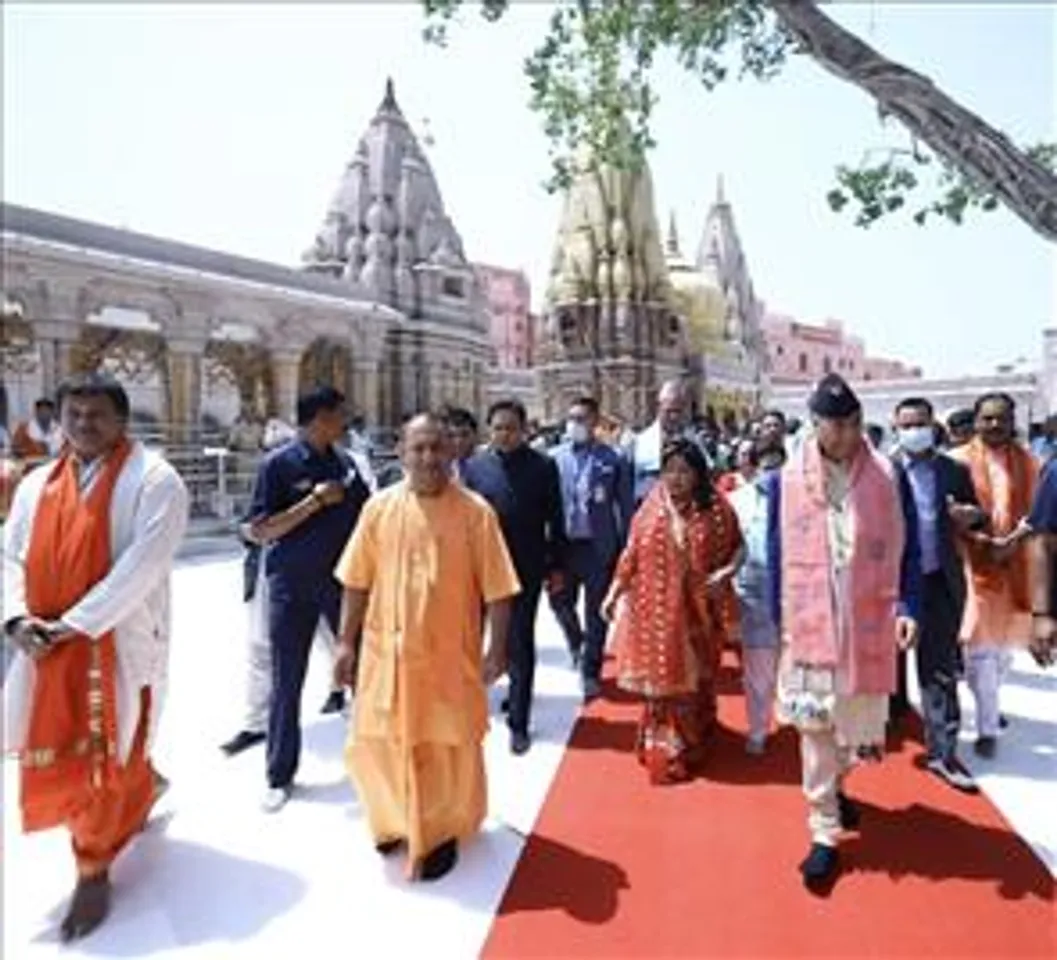 জনগণের উষ্ণ অভ্যর্থনার আপ্লুত সস্ত্রীক দেউবা