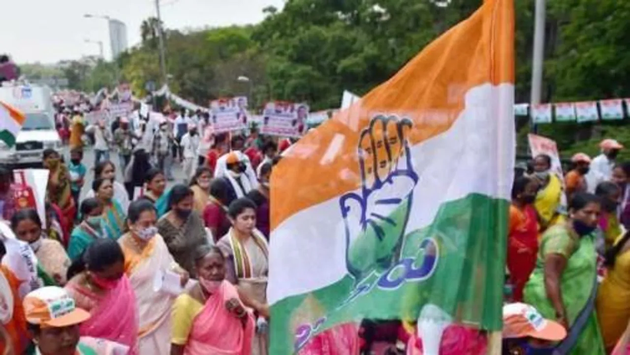 কংগ্রেস কর্মীদের হুমকি দেওয়ার অভিযোগ