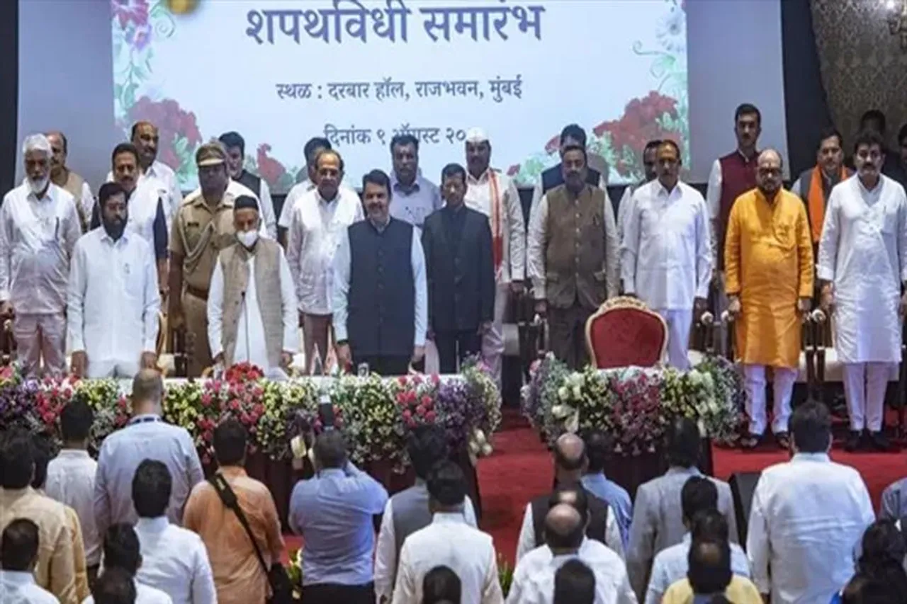 মন্ত্রীসভার ৭৫ শতাংশের বিরুদ্ধেই দায়ের করা হয়েছে ফৌজদারি মামলা!