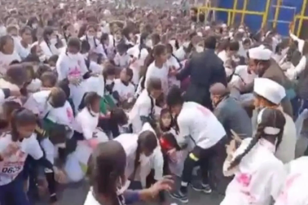 কংগ্রেসের ম্যারাথনে হুড়োহুড়ি, পদপিষ্ট হয়ে আহত একাধিক