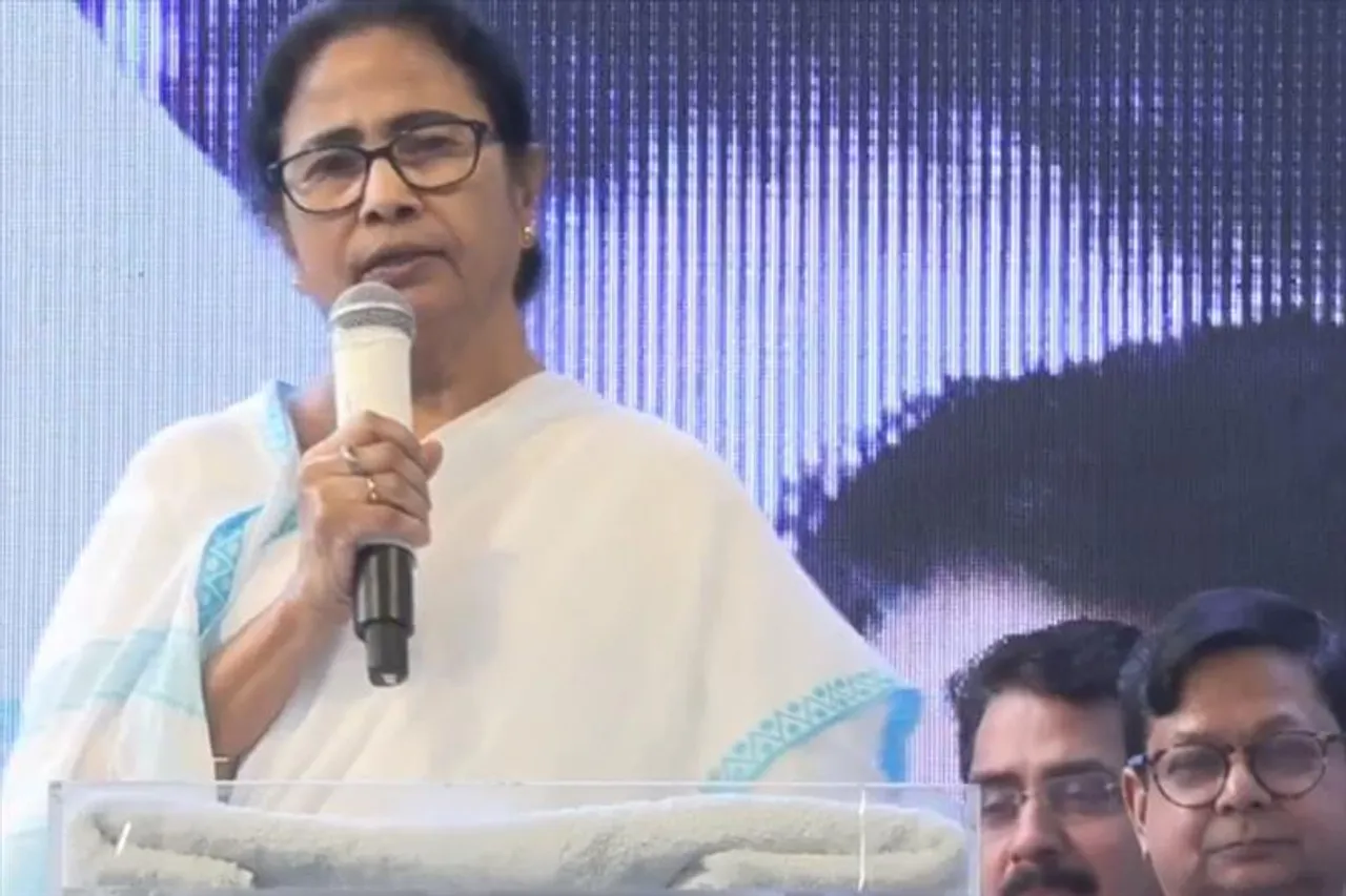 মাল্টি লেভেল কার পার্কিংয়ের উদ্বোধন করলেন মুখ্যমন্ত্রী