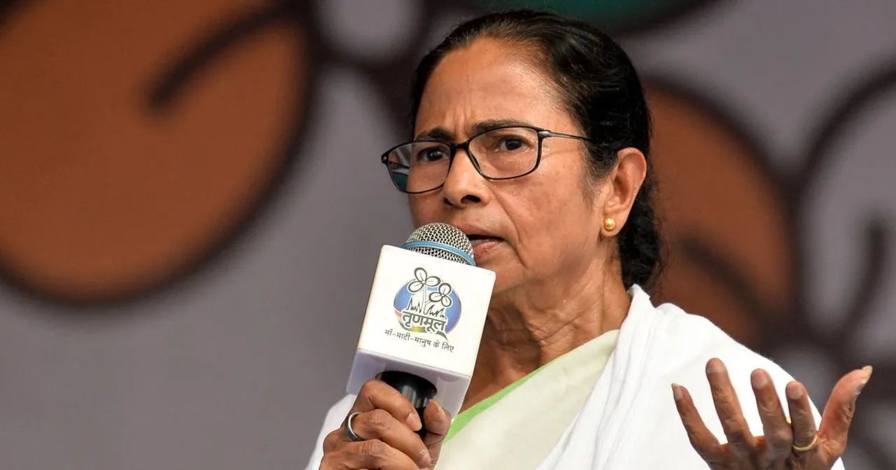 এ বার কি কেন্দ্রের পায়ে ধরতে হবে?  প্রশ্ন মুখ্যমন্ত্রীর