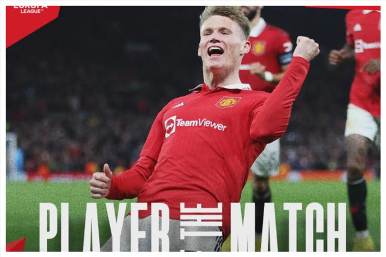 দলের রিজার্ভ বেঞ্চের ভূমিকায় খুশি ম্যান ইউ কোচ