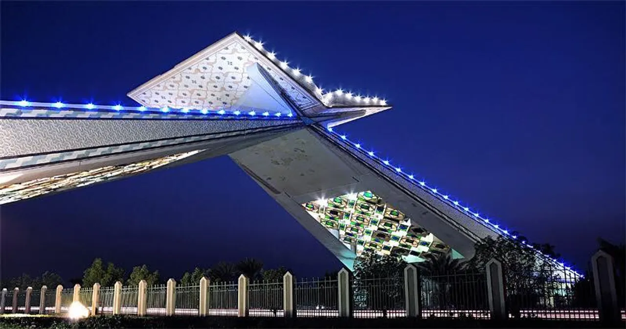 ১৭ মাস পর বিদেশী পর্যটকদের সৌদি আরবে প্রবেশের অনুমতি দেওয়া হচ্ছে