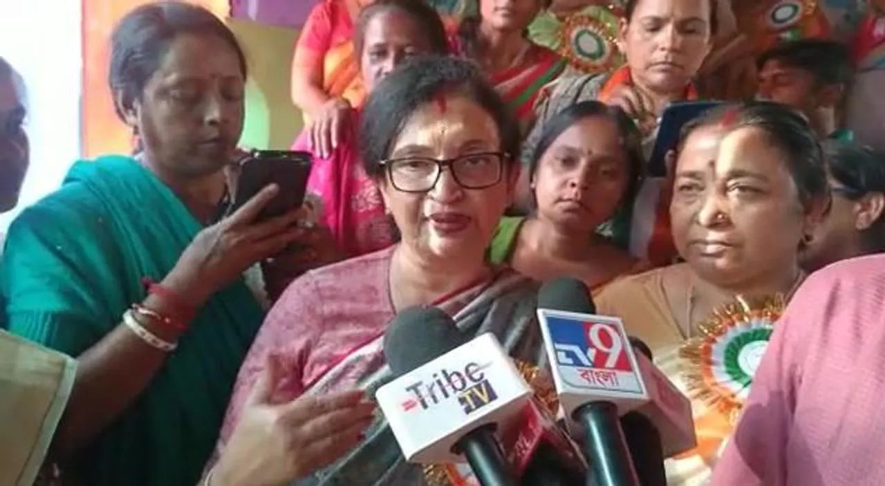 নয়াগ্রামে পঞ্চায়েতি সভায় কেন্দ্রীয় সরকারের তীব্র সমালোচনা করেন রাজ্যের অর্থমন্ত্রী চন্দ্রিমা ভট্টাচার্য