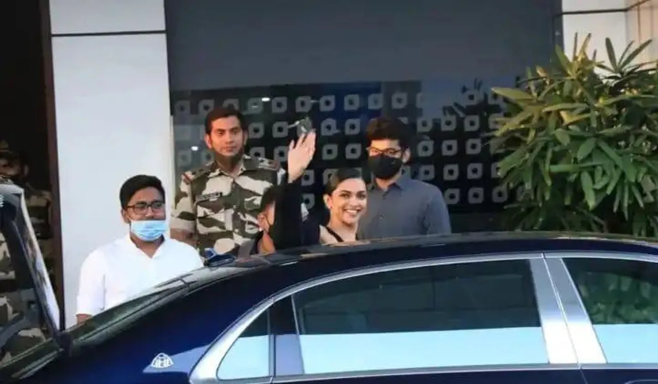 বেঙ্গালুরুতে দীপিকা