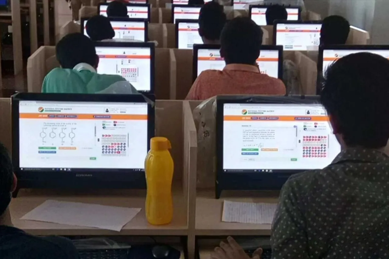 JEE মেইন-এর বিশেষ তারিখ