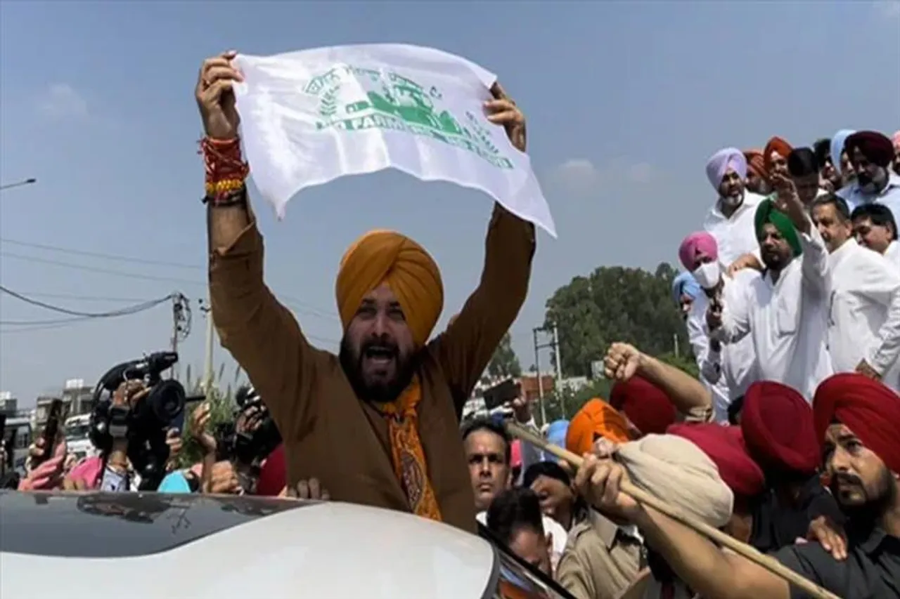 এবার লখিমপুরে আটক সিধু