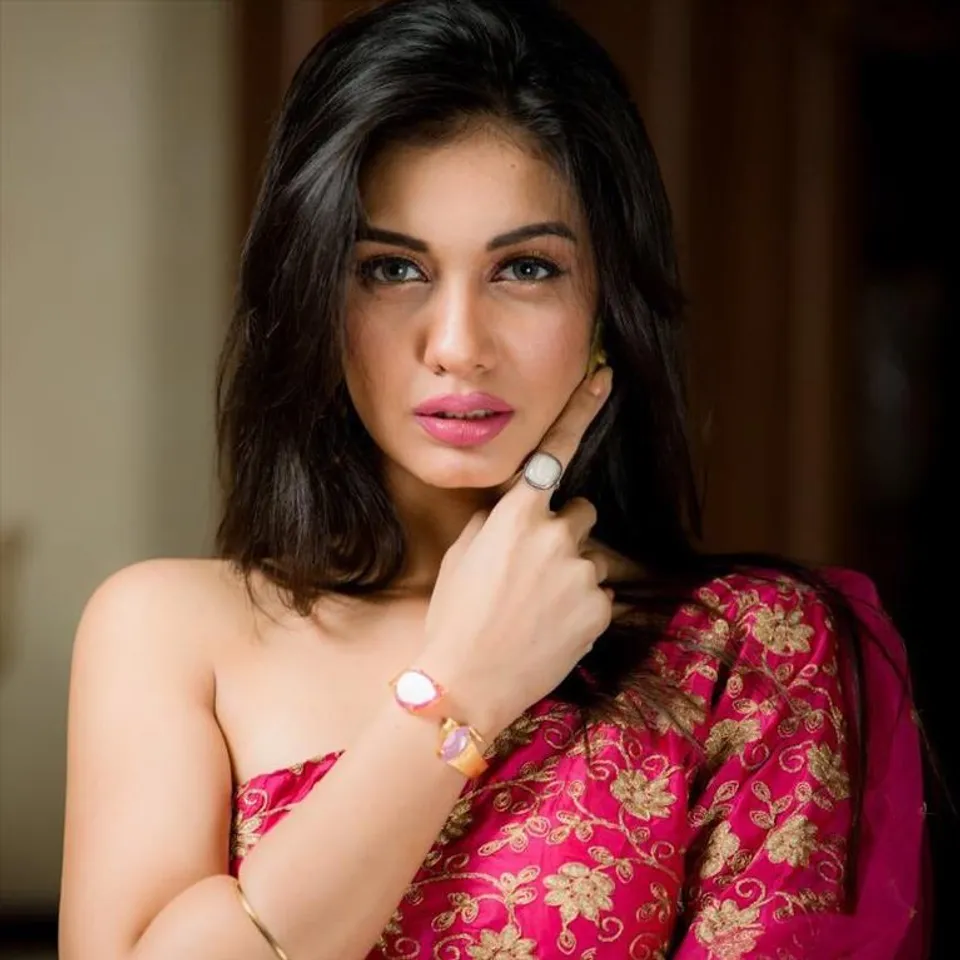 বিগ বসের ঘরে কান্নায় ভেঙে পড়লেন দিব্যা