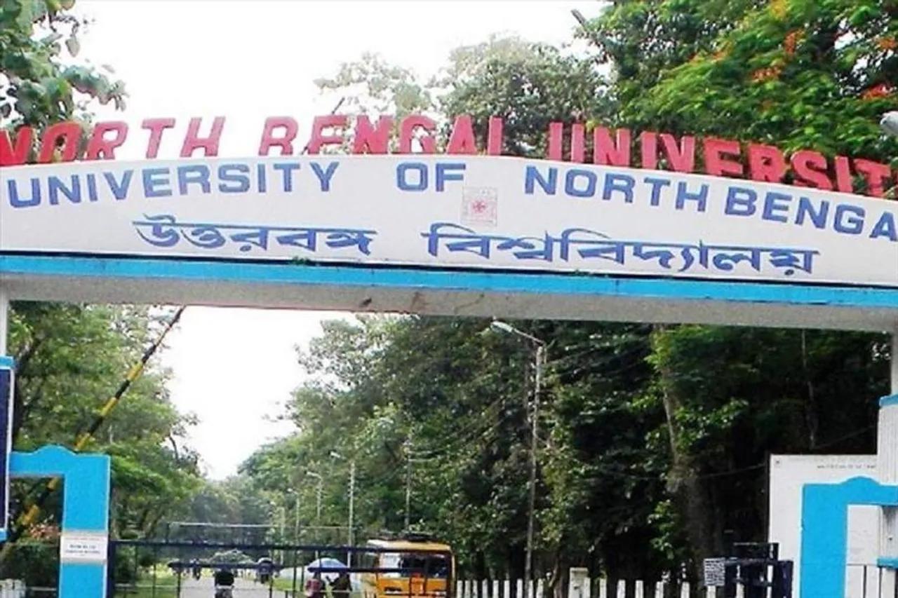 এবার শিলিগুড়িতে SSC-র প্রাক্তন চেয়ারম্যানের বাড়িতে সিবিআই